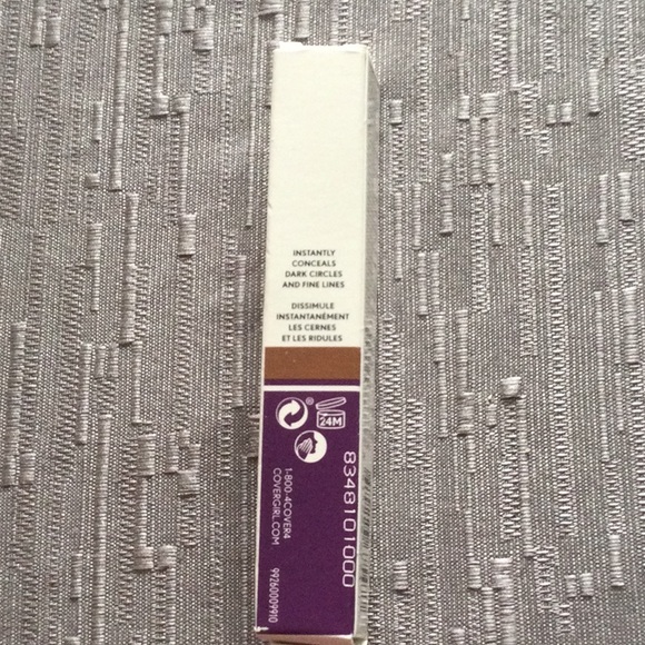 COVERGIRL Simply Ageless Instant Fix - Picture 3 of 5
